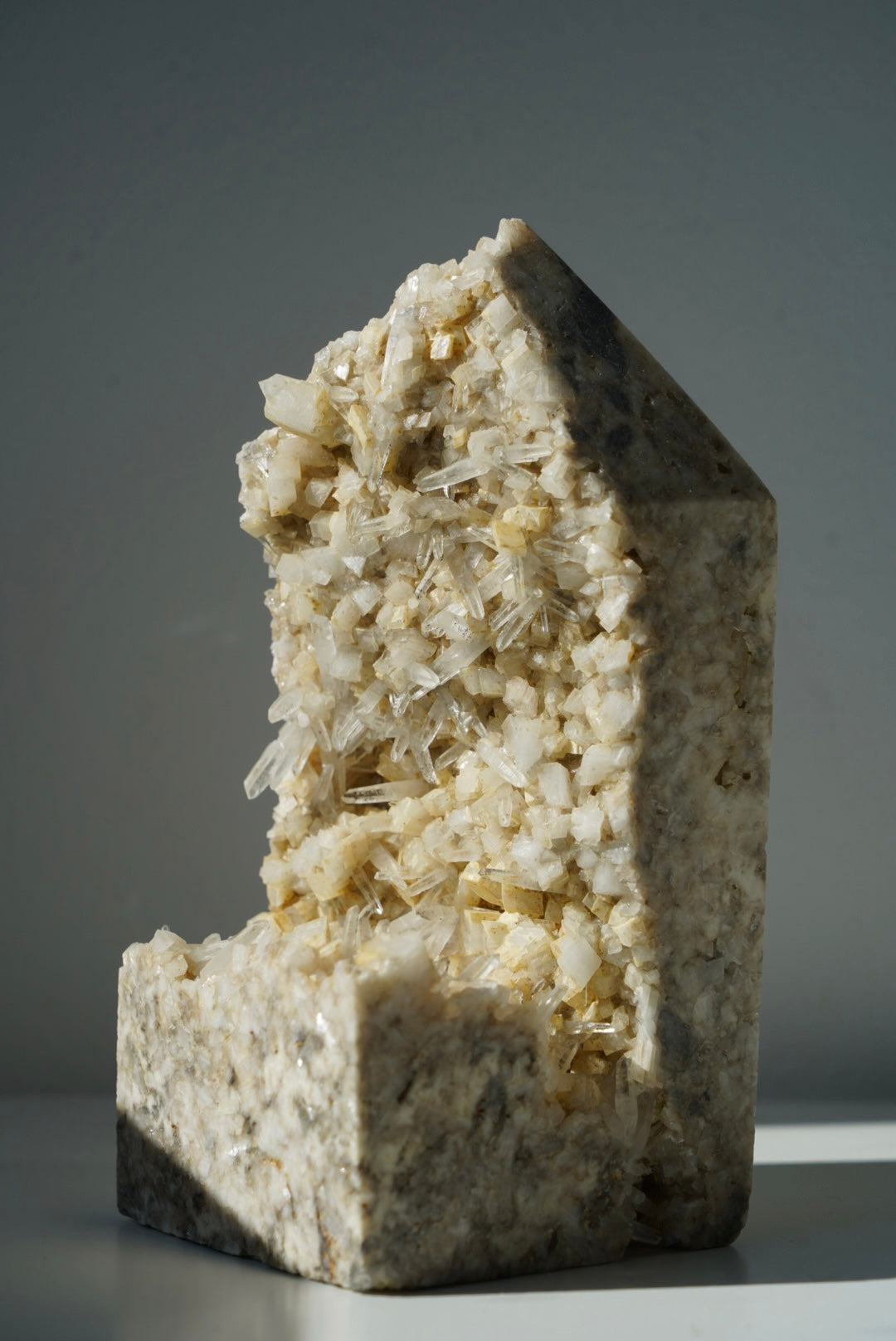 1.7kg Needle Quartz Tower