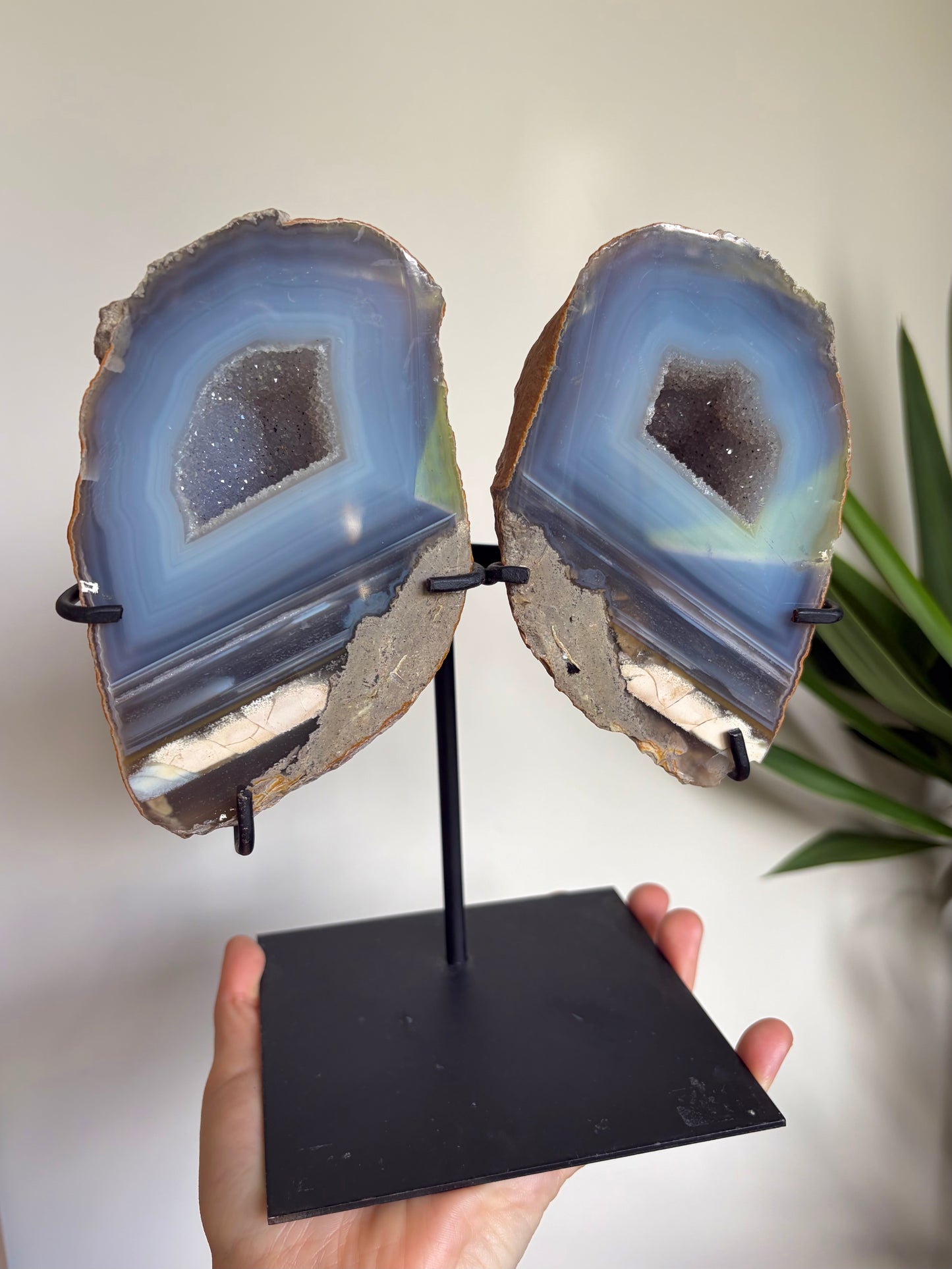 1.7kg Agate Geode