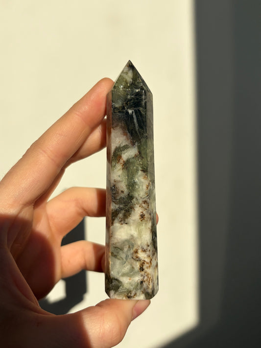 Muscovite Mica Point