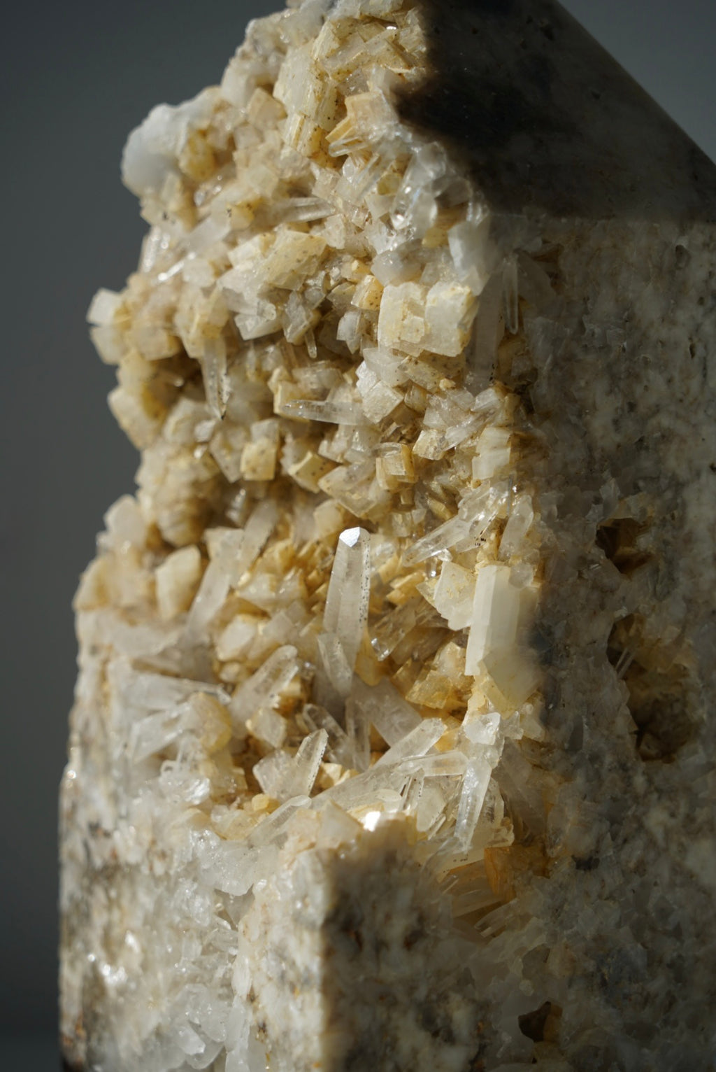 1.3kg Needle Quartz Tower