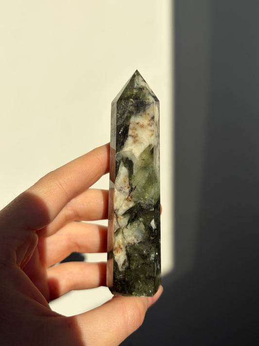 Muscovite Mica Point