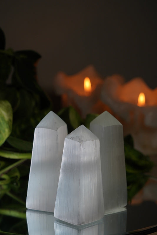 Satin Spar Obelisk 10cm